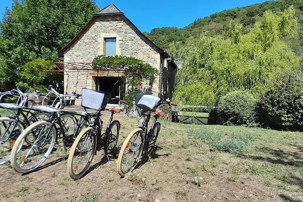 Villa La Grange Du Colombier - Saint Geniez D'Olt Et D'Aubrac 0*, Saint-Geniez-dʼOlt Francia
